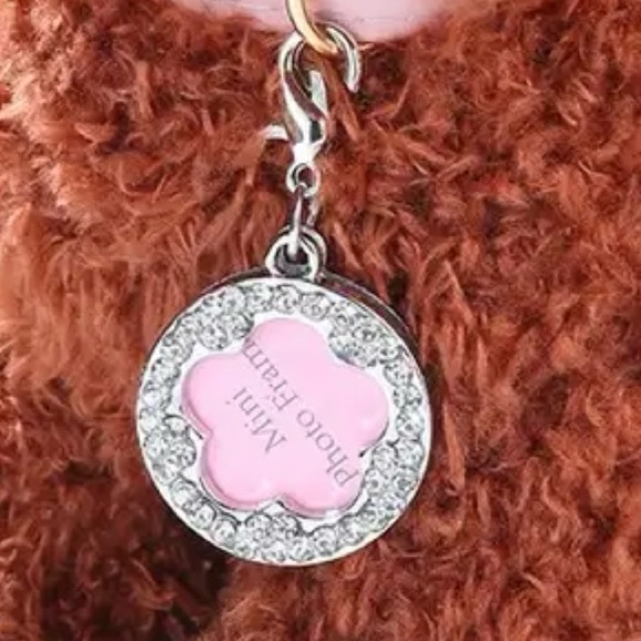 $1 APPLE COLLAR TAG. NEW. $1 WITH ANY $10 ORDER OR MORE - Picture 1 of 11